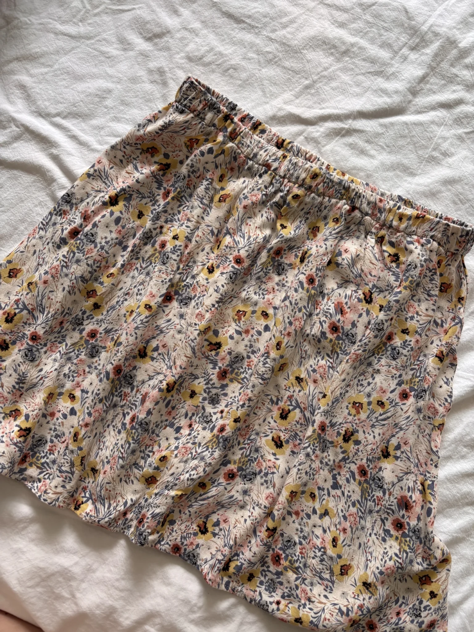 Image for Essentiels skirt