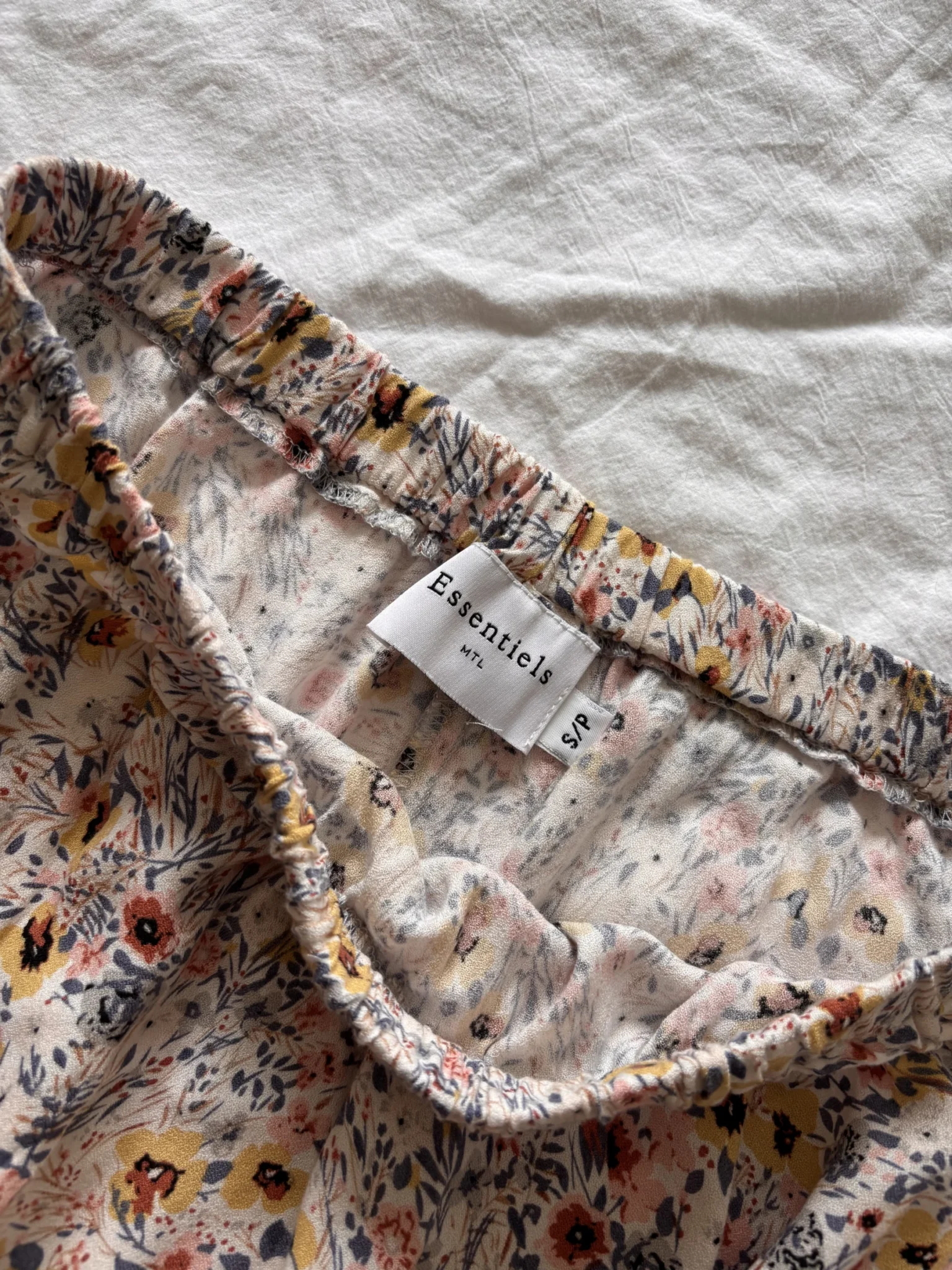 Image for Essentiels skirt
