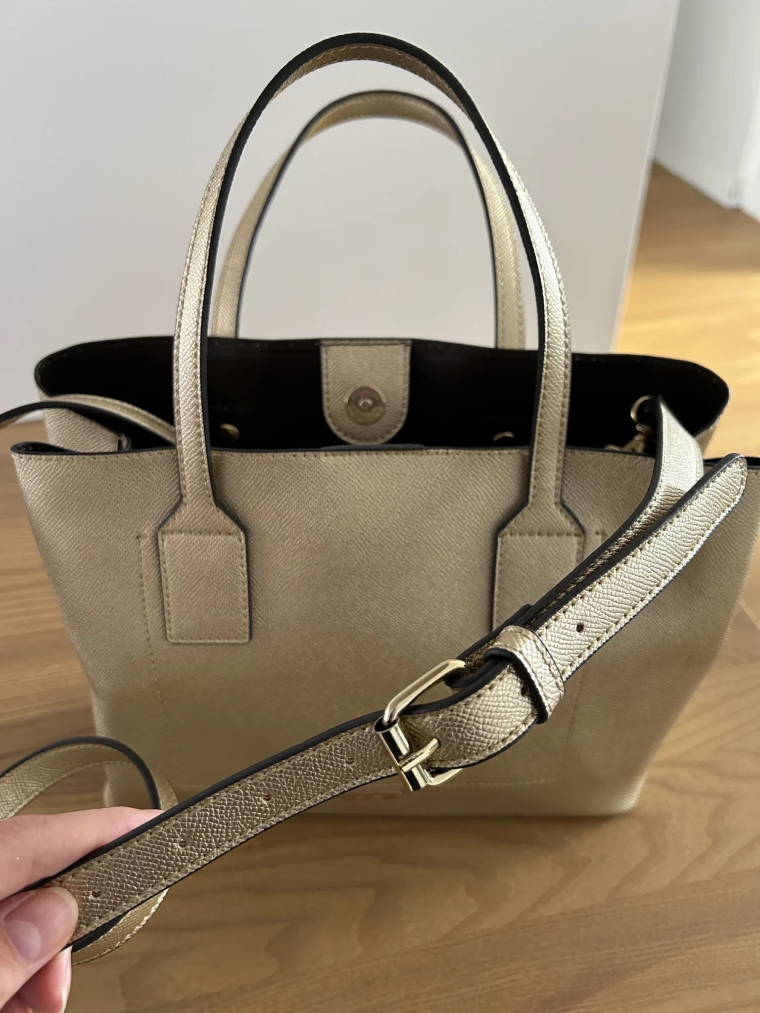 Image for Gold bag and purse
