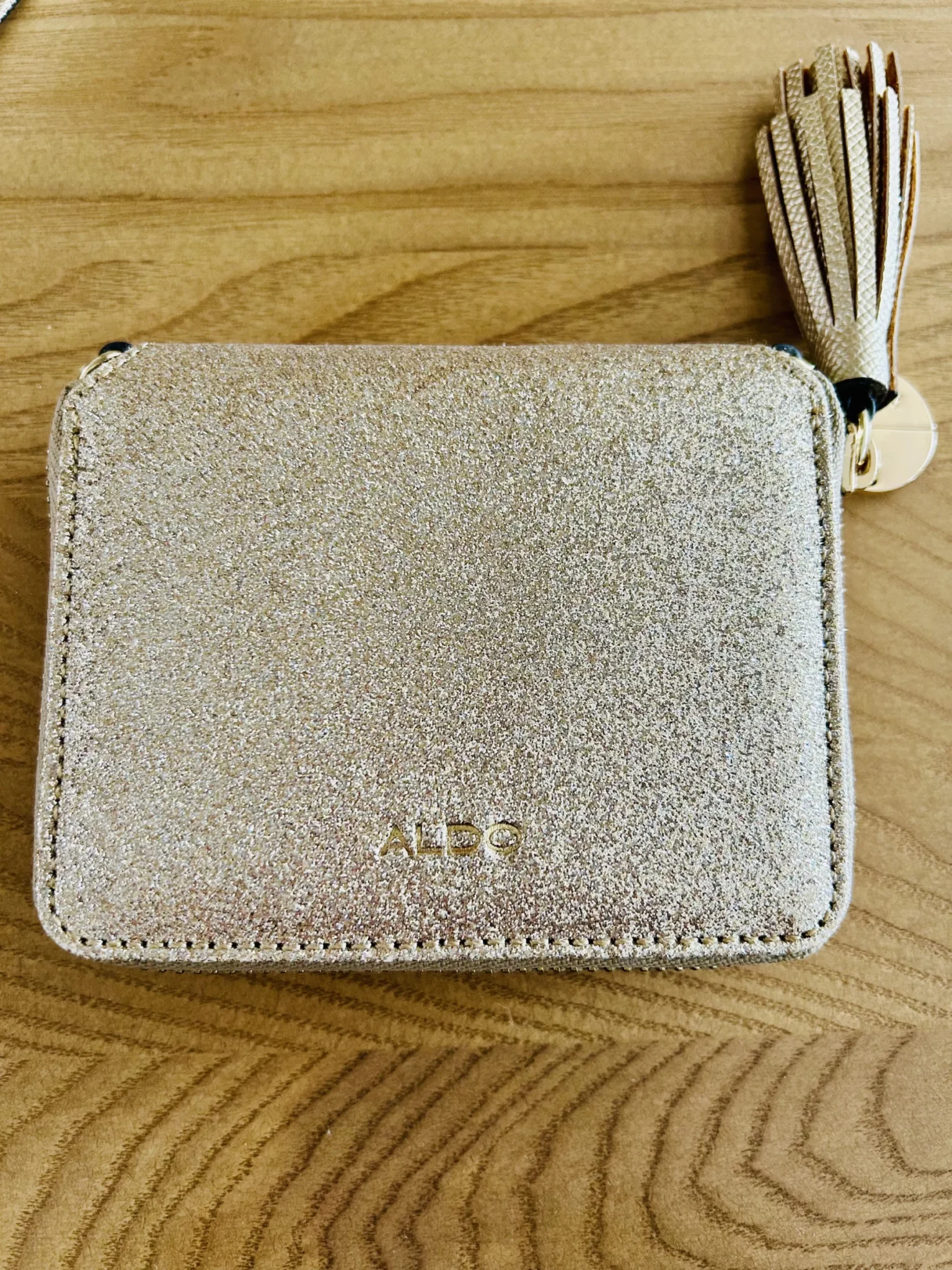 Image for Gold bag and purse