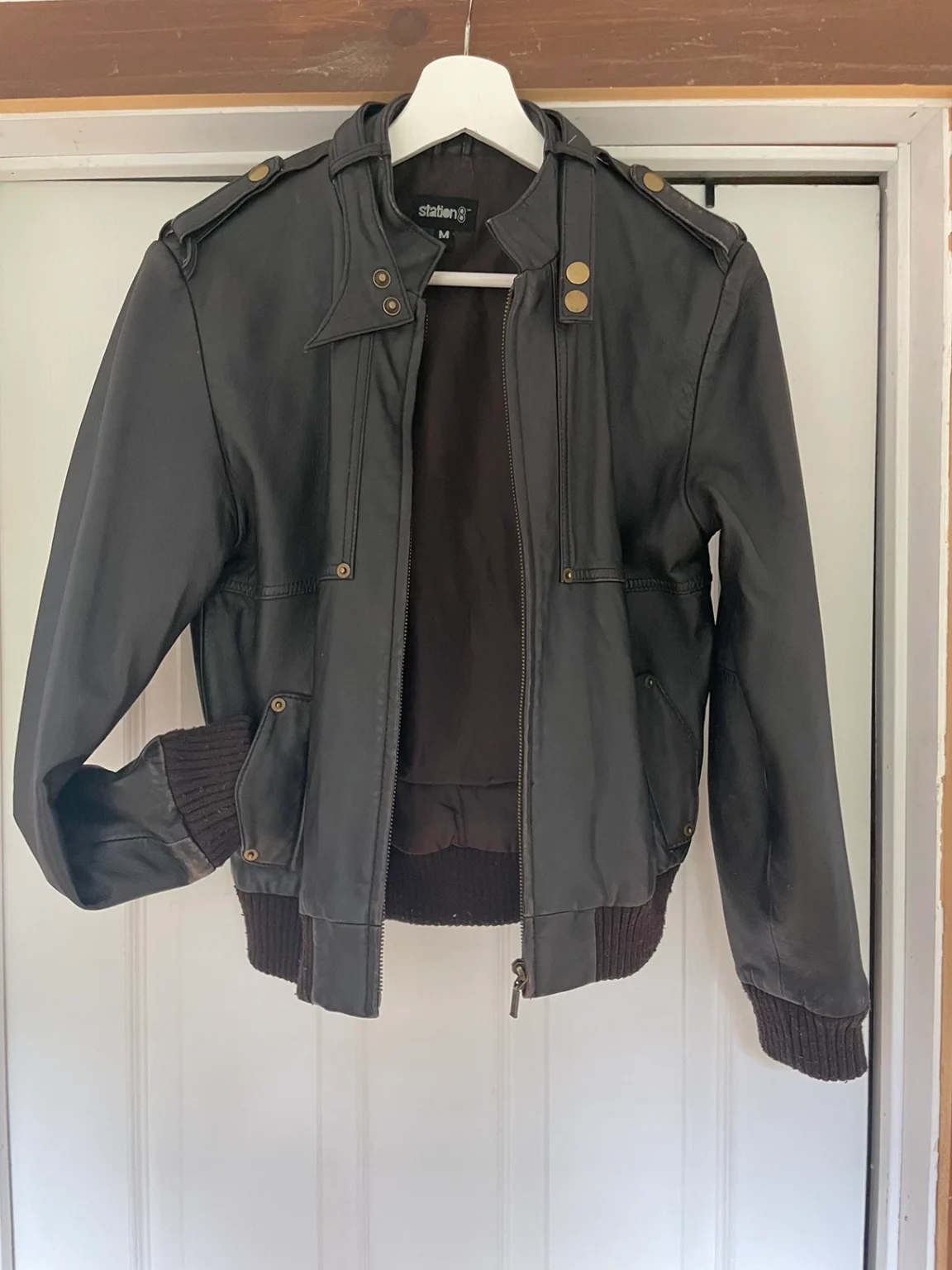 Featured image for Genuine leather jacket - Quebec design - Station 8a