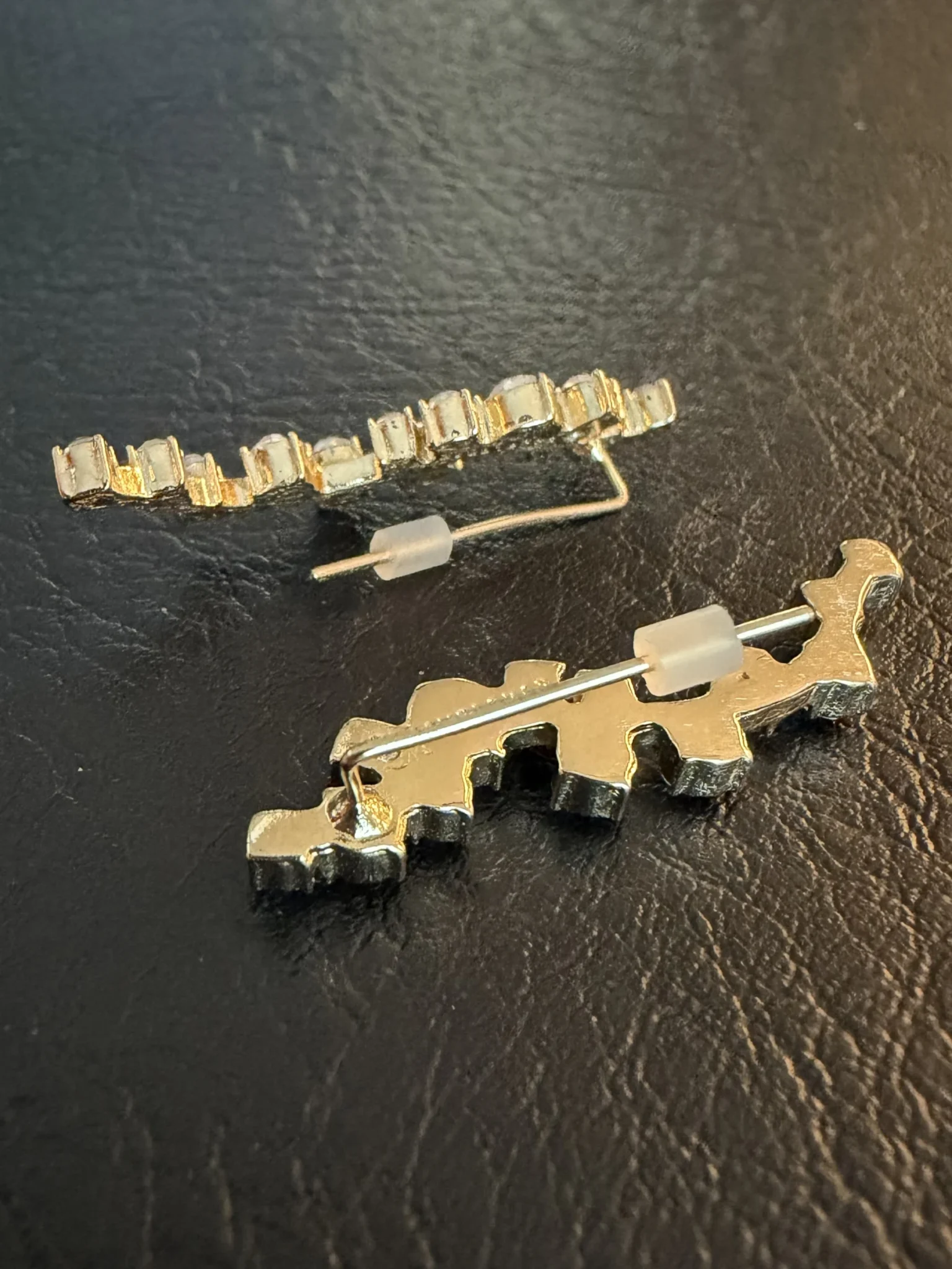 Image for Boucles d’oreilles grimpantes neuves