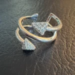 Featured thumbnail for Bague avec flèches STELLA AND DOT