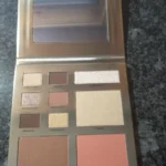 Featured thumbnail for Kit maquillage ICONIC London