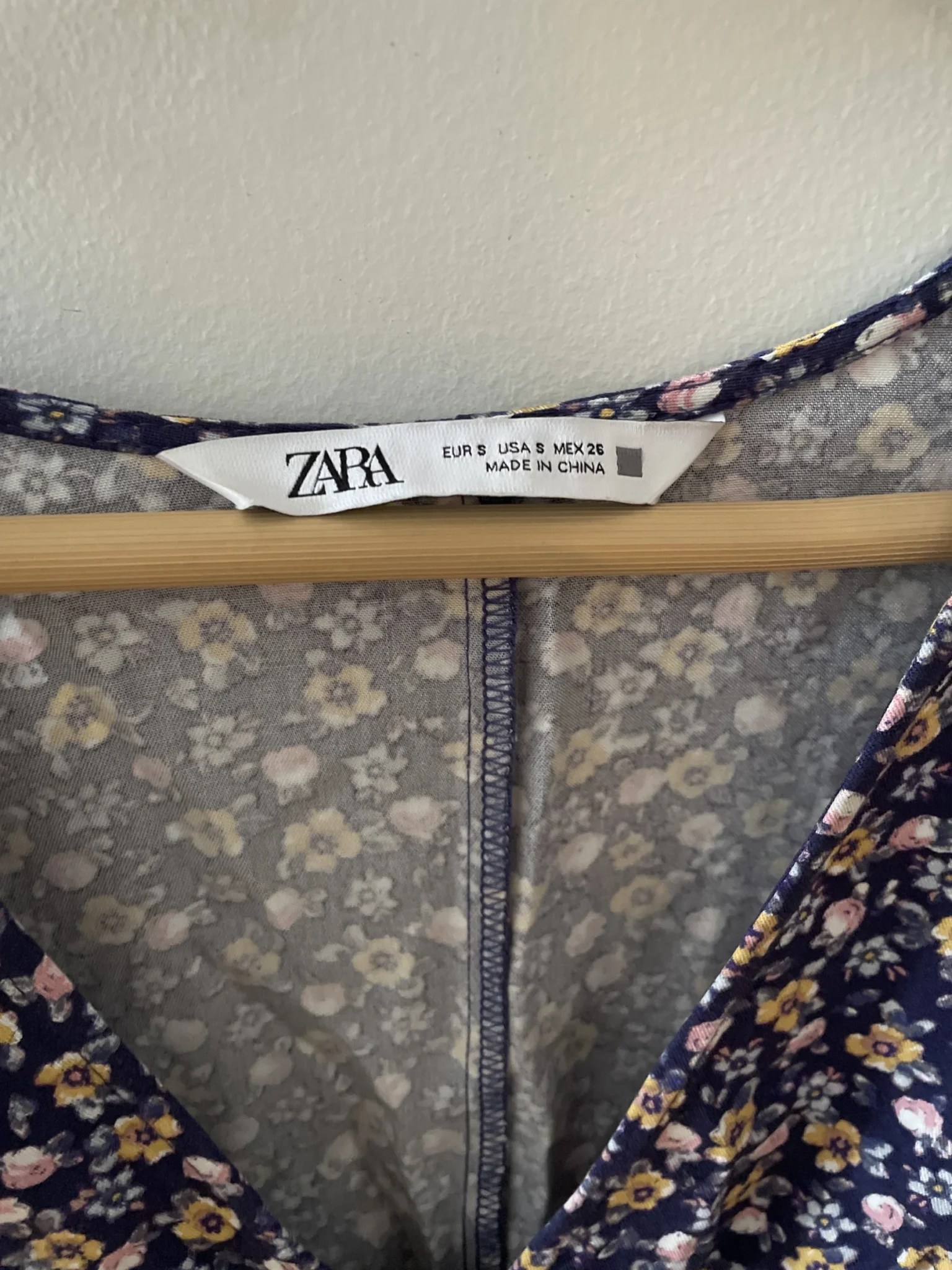 Image for ZARA - Robe à fleurs