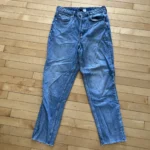 Featured thumbnail for Jeans