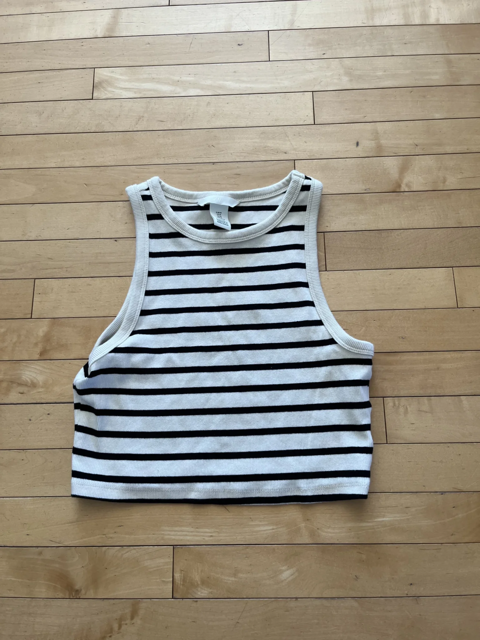 Featured image for Camisole courte