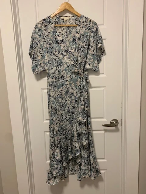 Featured image for Robe porte-feuille LOVESTITCH