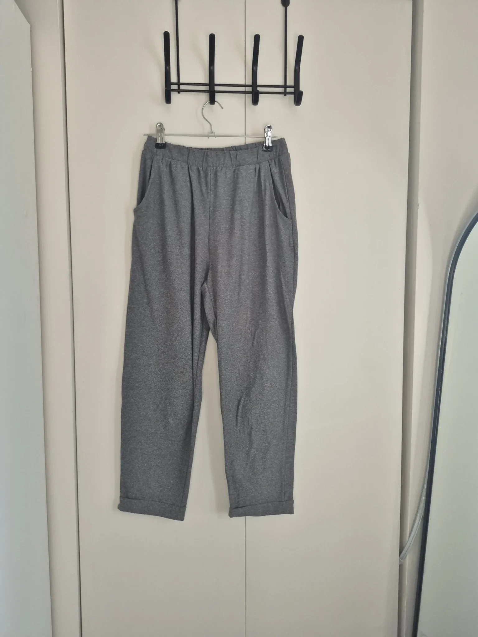 Featured image for Pantalon gris Ardene small