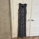 Featured thumbnail for Ensemble une pièce (jumpsuit) unique en son genre
