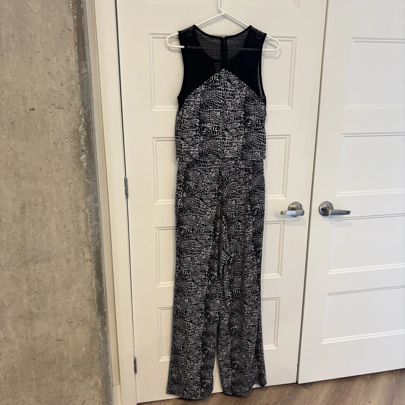 Image for Ensemble une pièce (jumpsuit) unique en son genre