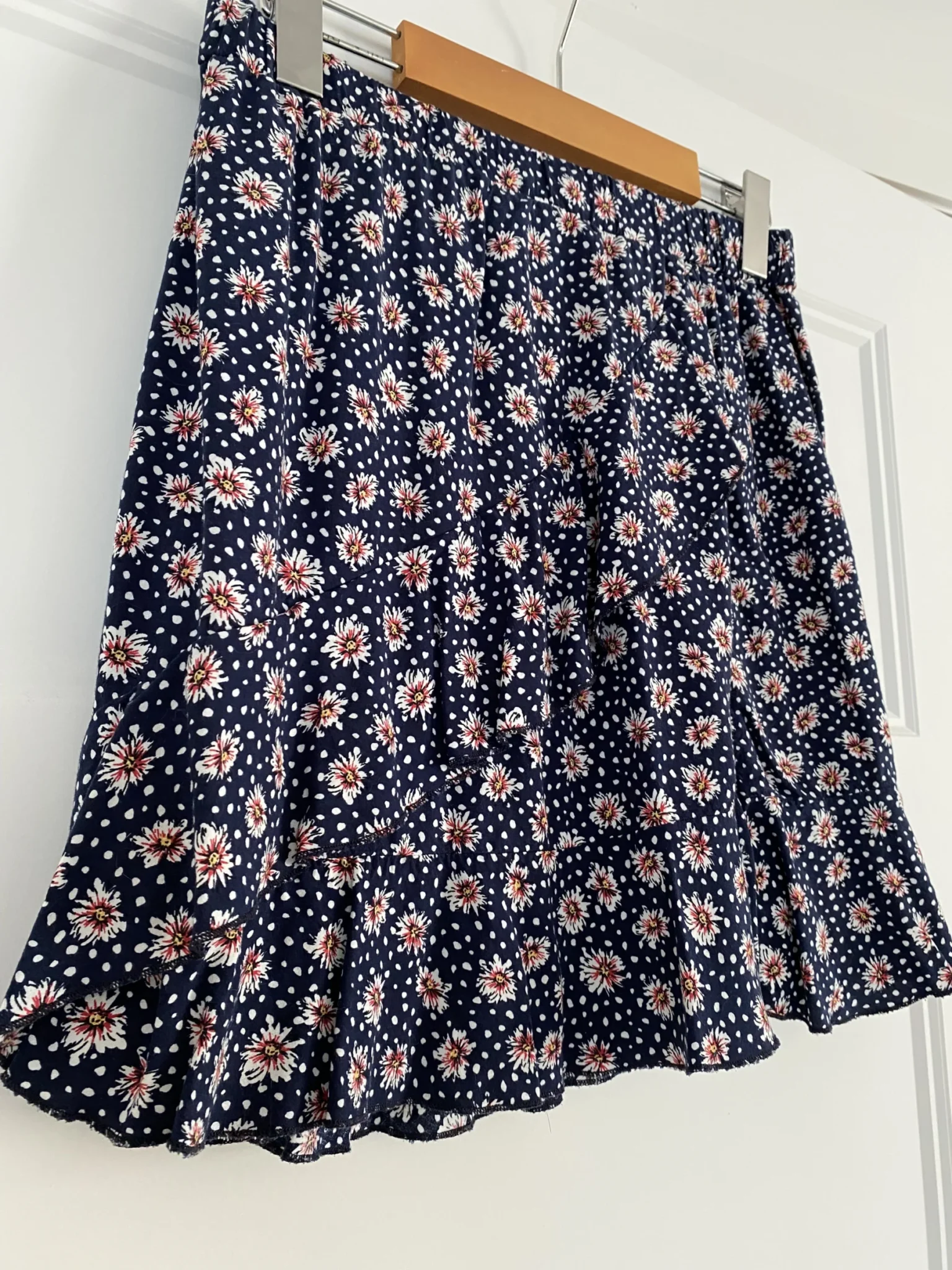Image for Short skirt DailyStory