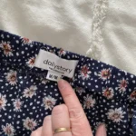 Thumbnail for Short skirt DailyStory
