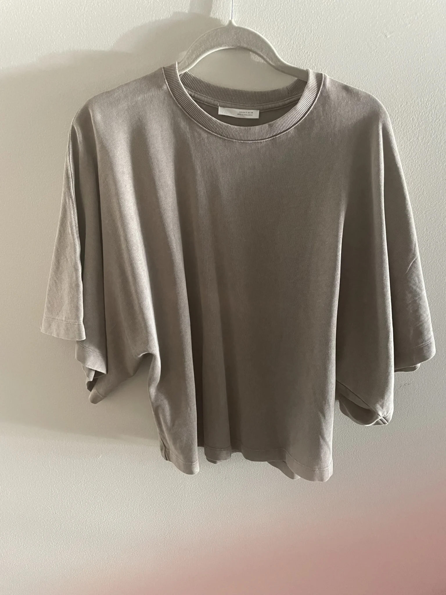 Featured image for Beau t-shirt neuf, coton épais