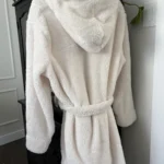 Thumbnail for Robe de chambre avec capuchon