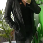 Featured thumbnail for Manteau de cuir véritable
