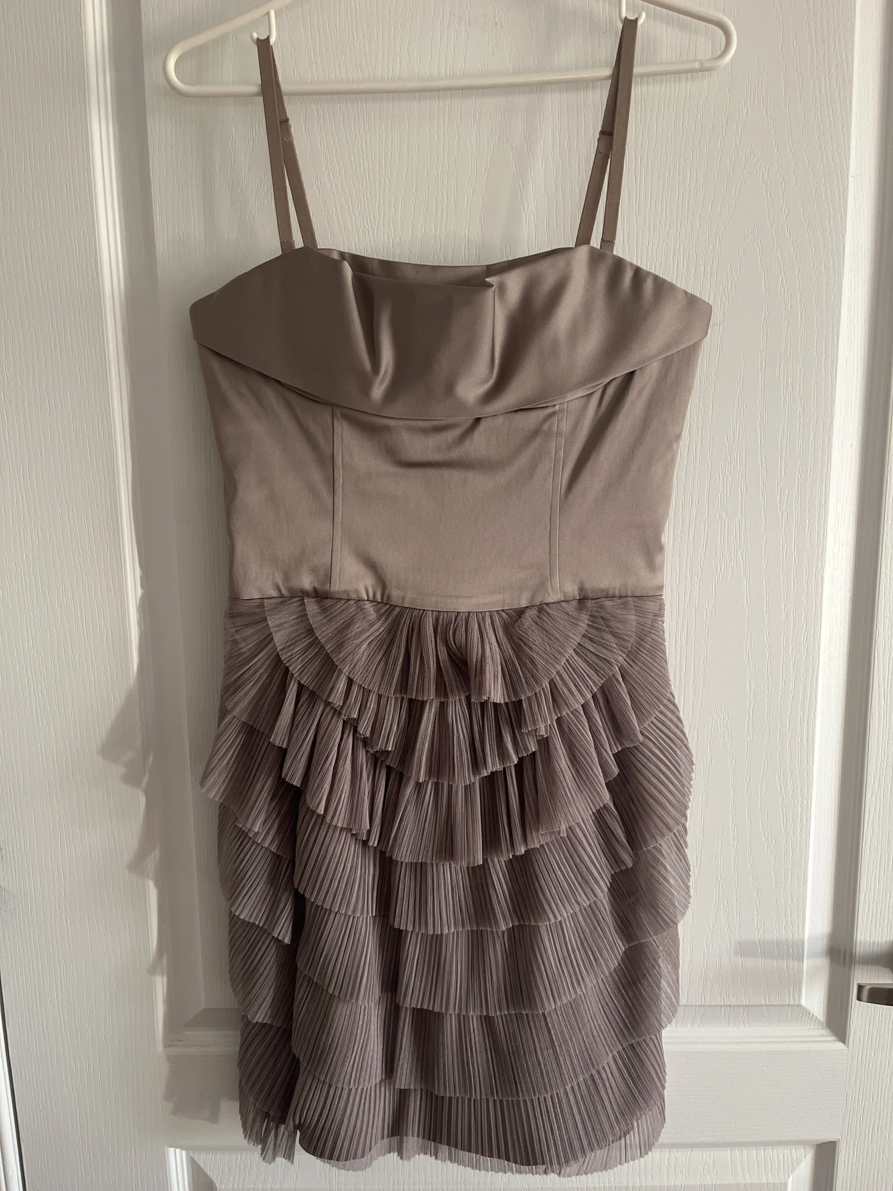 Robe chic bustier pour soirée, bal, gala, mariage etc… BCBG BCBG MaxAzria seconde main