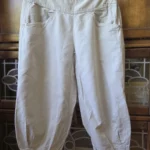 Thumbnail for Magnificent Arcteryx capri in light taupe