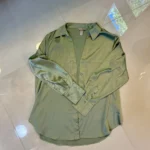 Featured thumbnail for Chemisier satiné vert