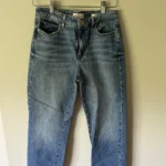 Featured thumbnail for Jeans Guess