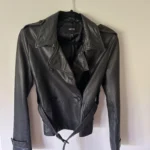 Featured thumbnail for Veste en cuir véritable