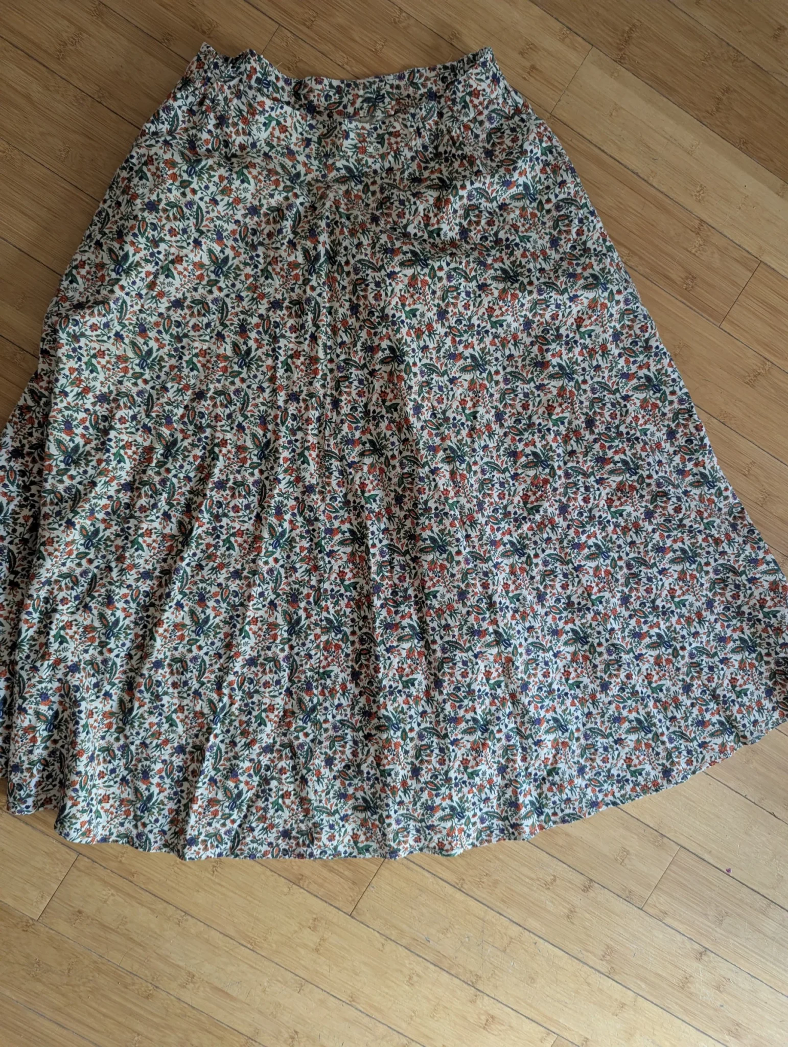Featured image for Jupe Vintage Lin et Coton