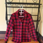 Featured thumbnail for Chemise à carreaux