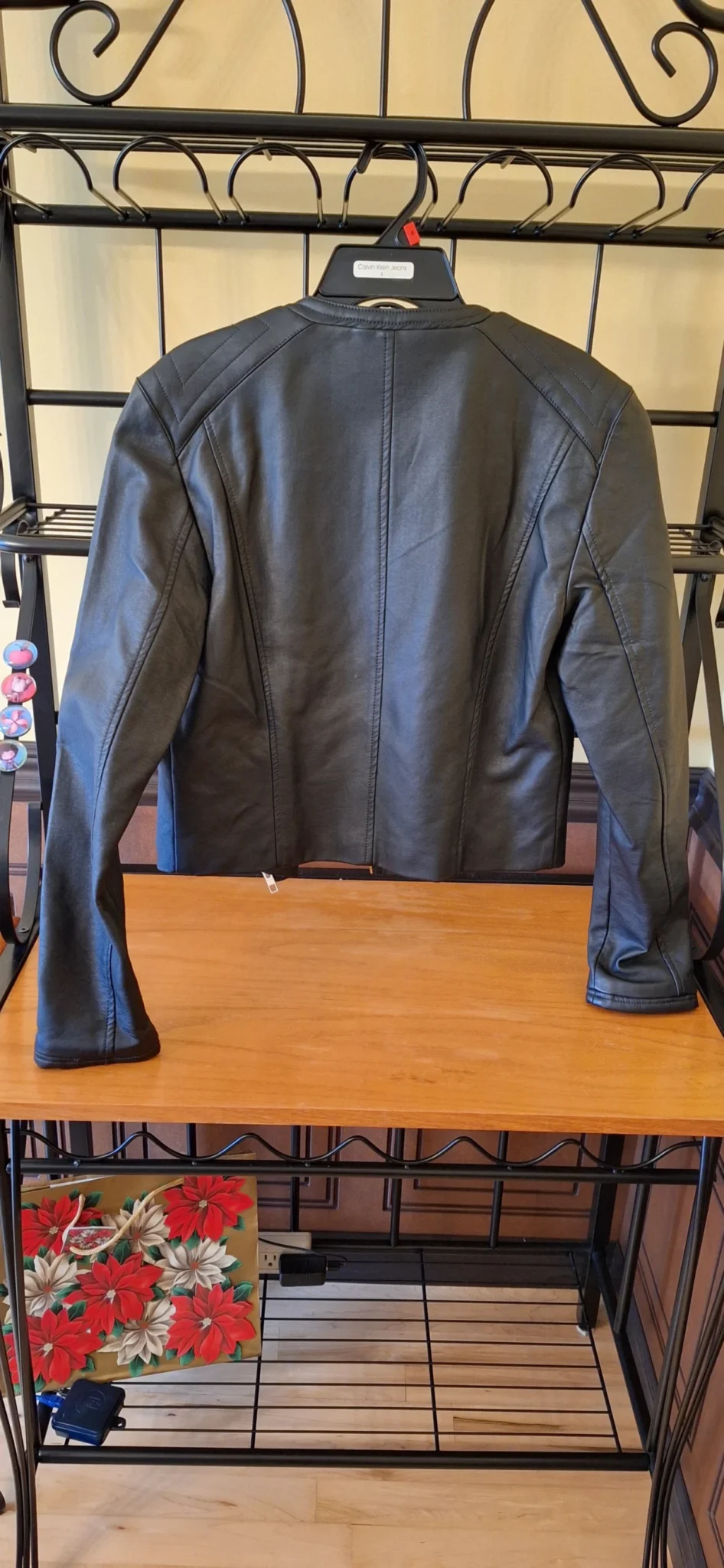 Image for Very pretty leather-style jacket