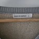 Thumbnail for Cardigan fleuries court