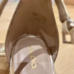 Thumbnail for Sandales talons aiguilles dorées Aldo