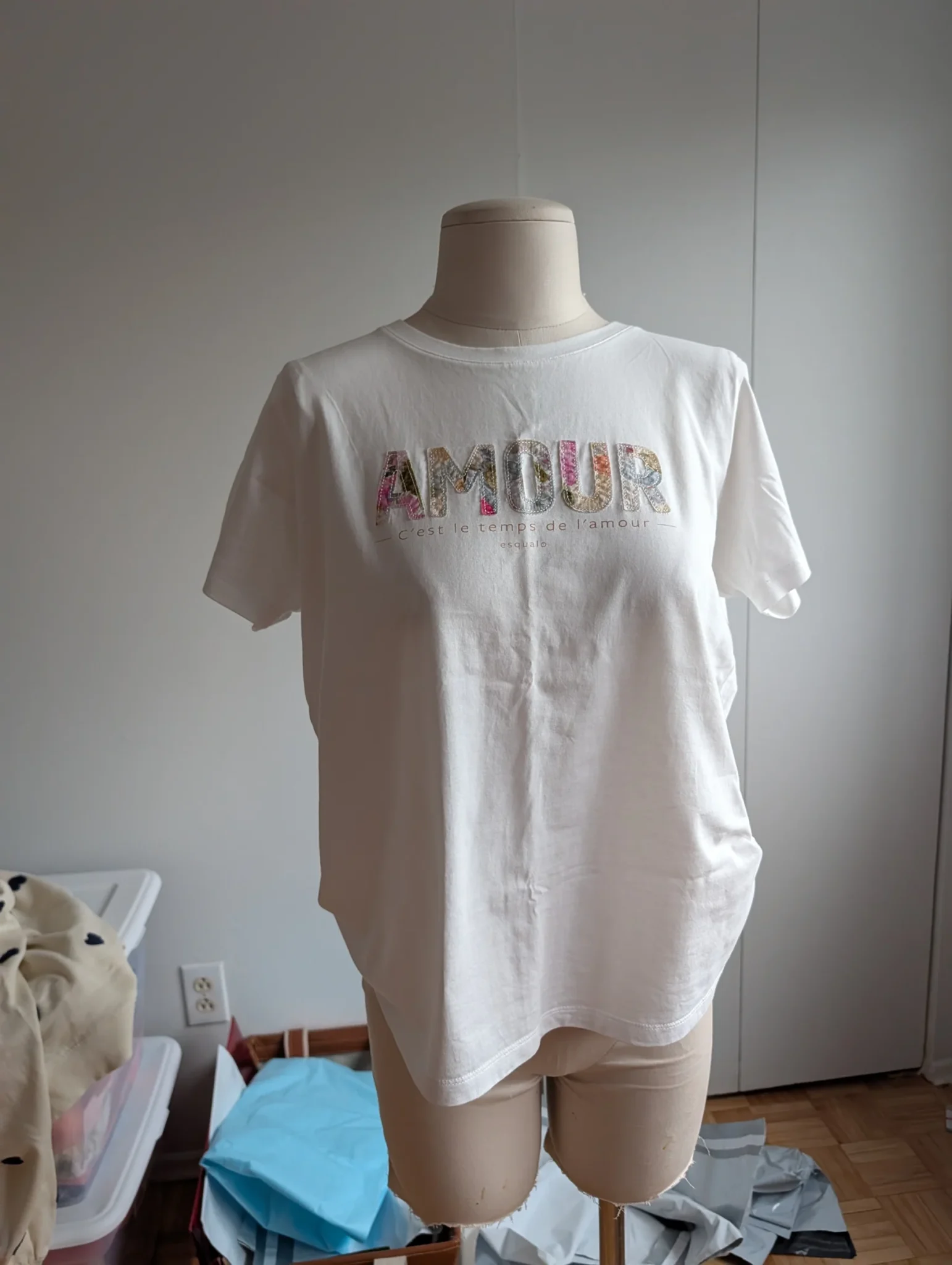 Featured image for T shirt esqualo