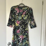Featured thumbnail for Robe porte feuille fleurie