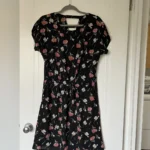 Featured thumbnail for Robe fleurie taille ceintrée