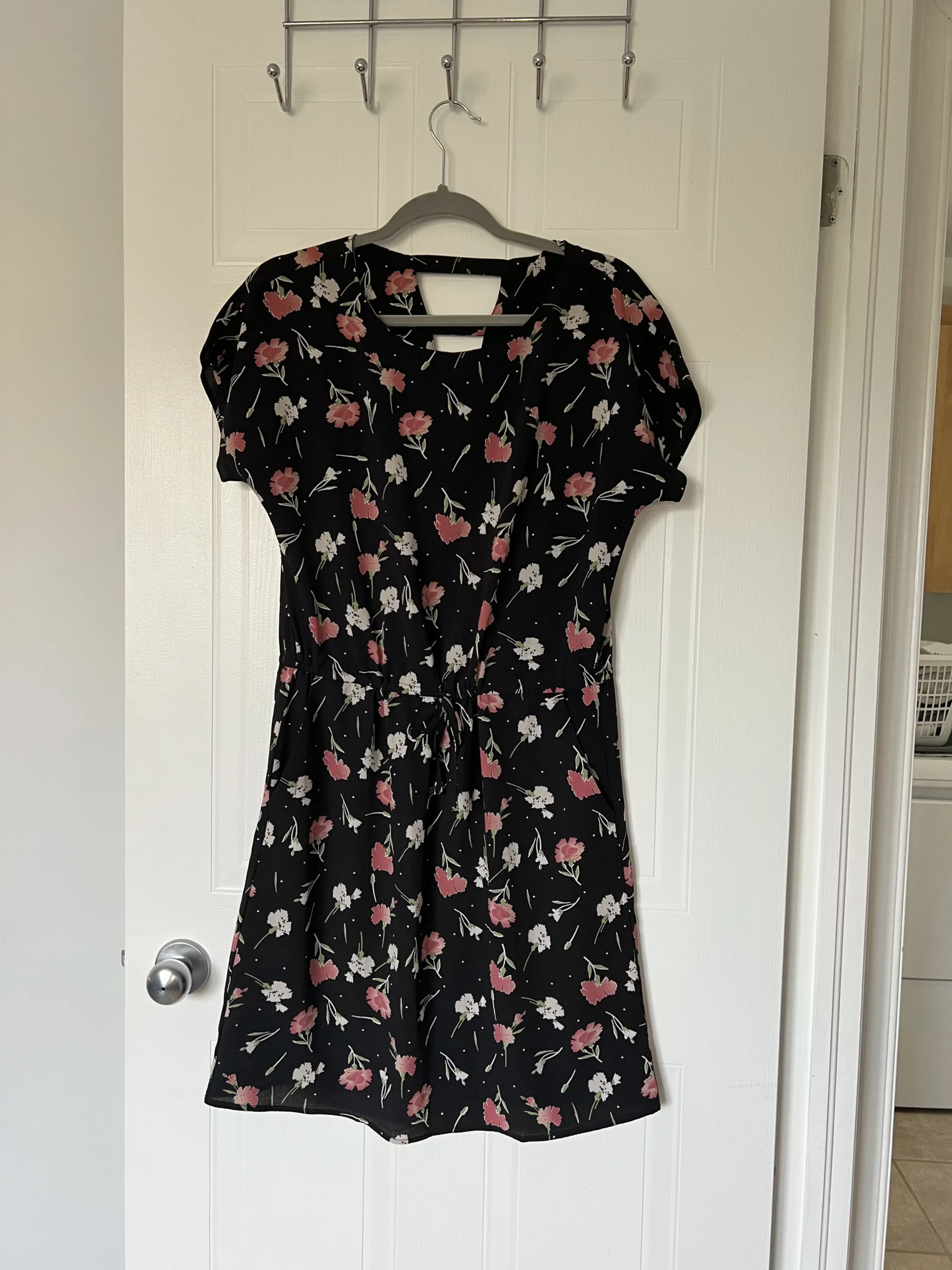 Robe fleurie taille ceintrée Only seconde main