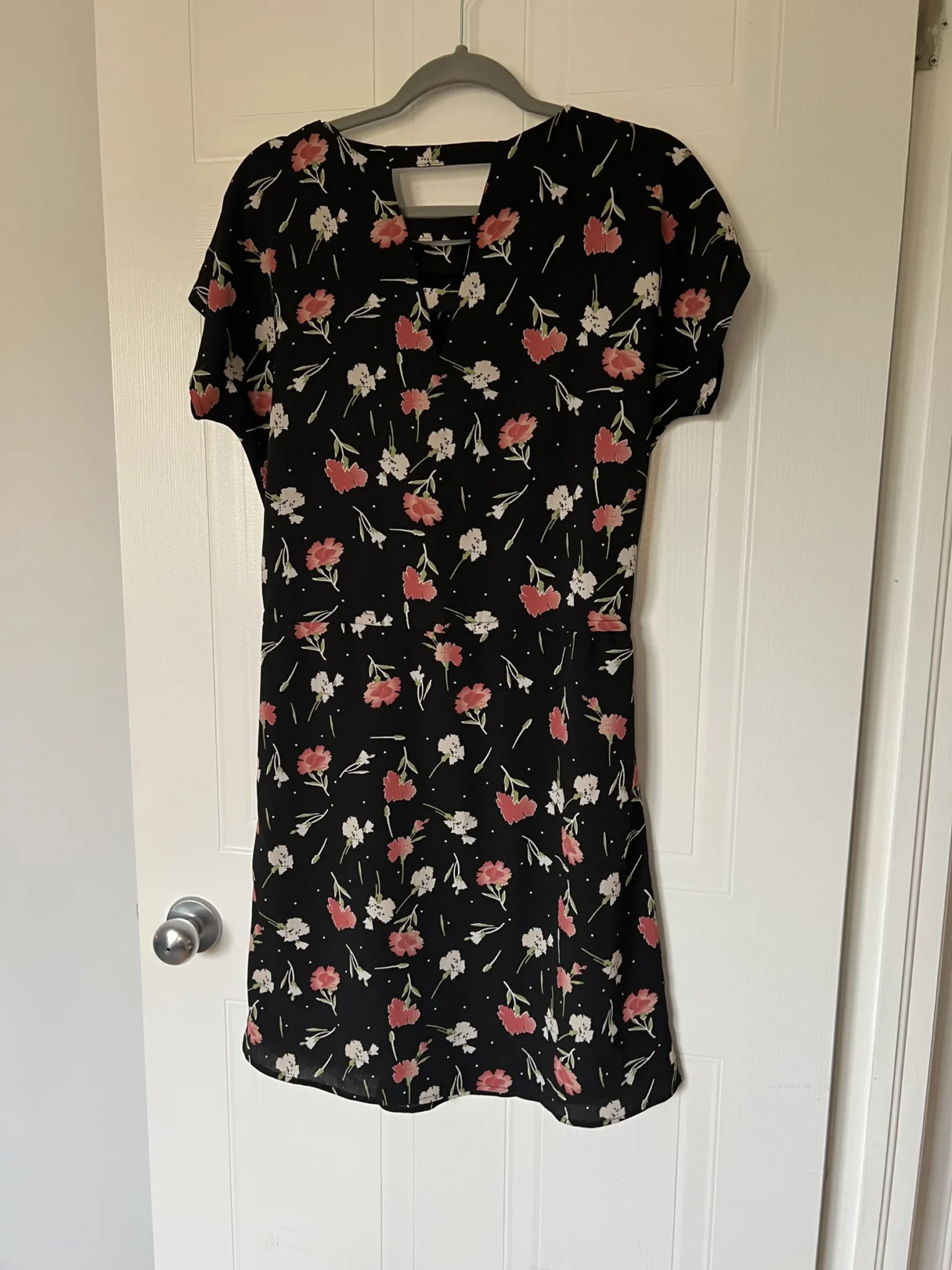 Image for Robe fleurie taille ceintrée