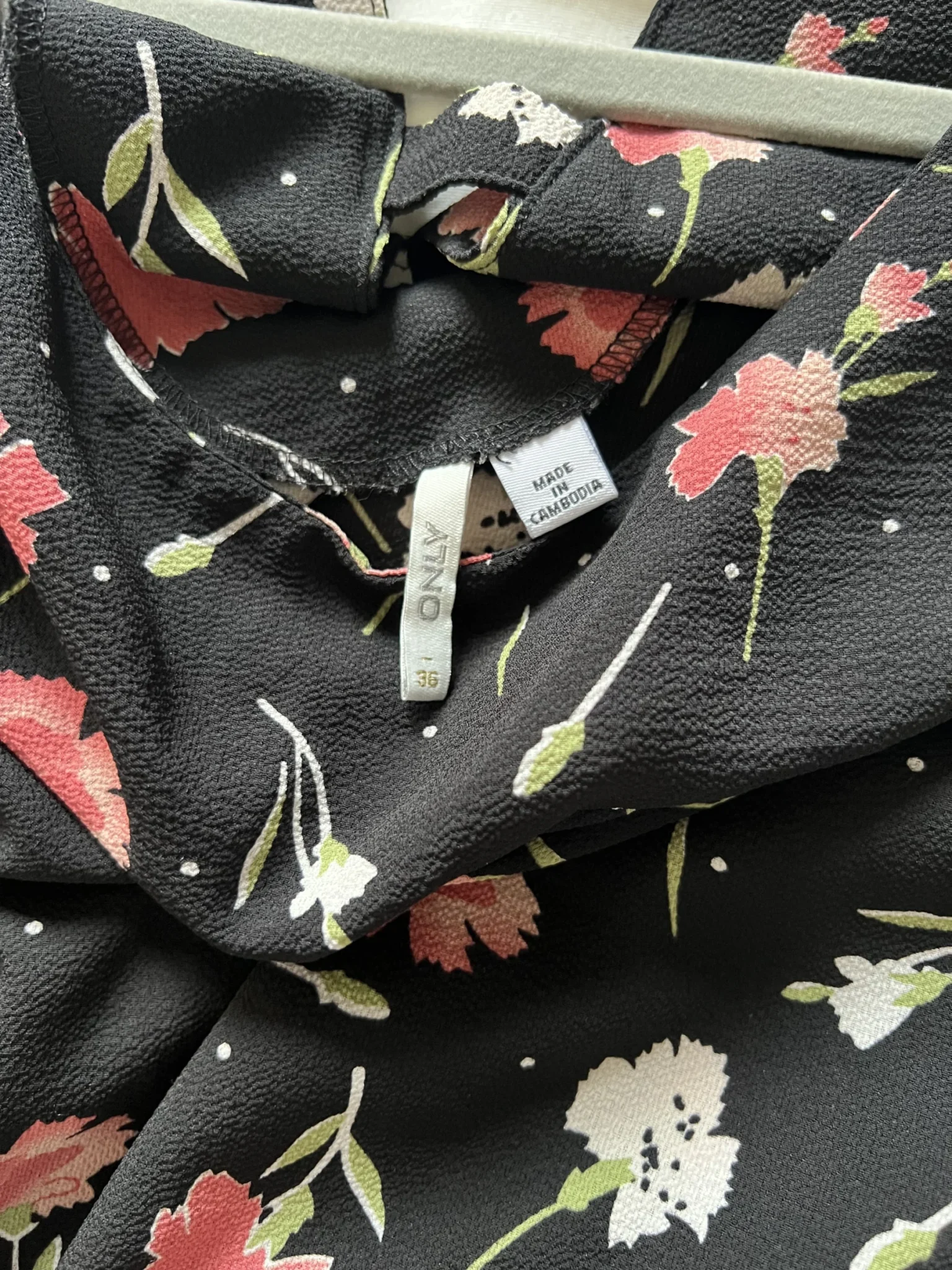 Image for Robe fleurie taille ceintrée