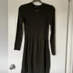 Featured thumbnail for Robe tricot kaki