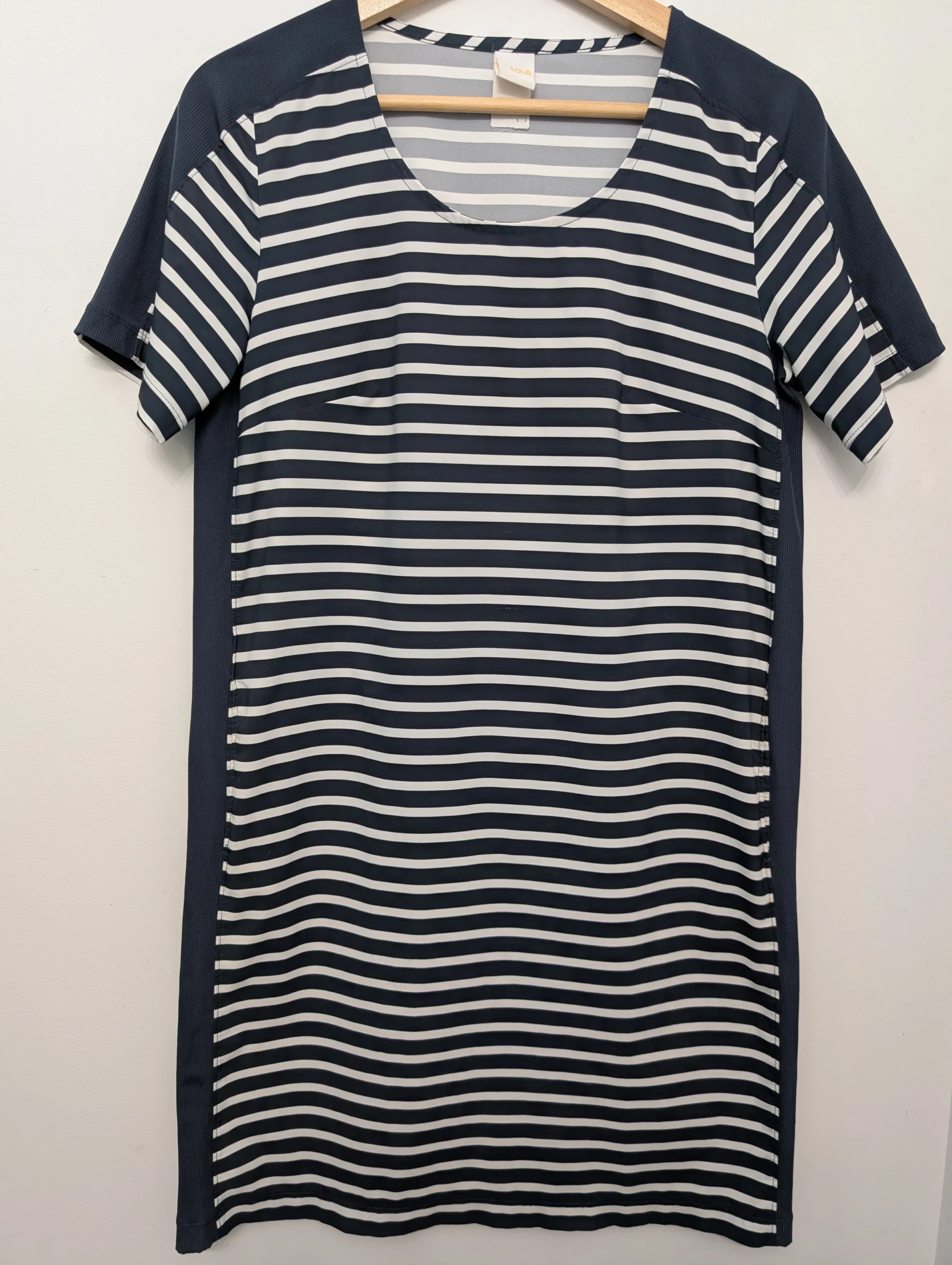 Navy and white striped dress by Lolë Lolë seconde main