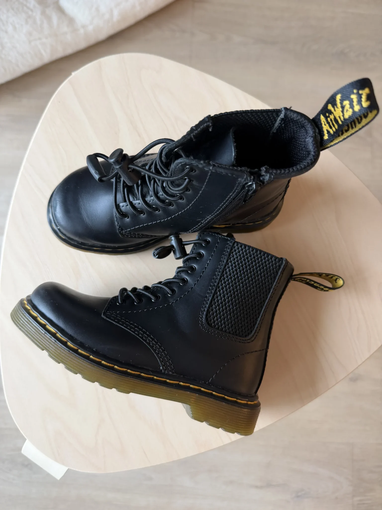 Image for Dr. Martens modèle 1460 Harper