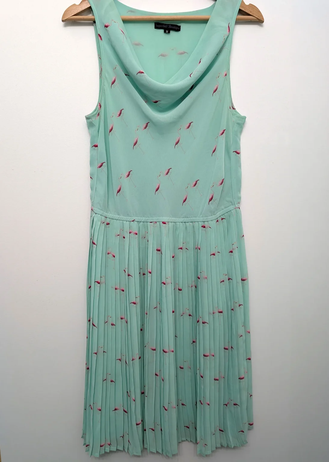 Featured image for Robe avec motifs de flamants roses