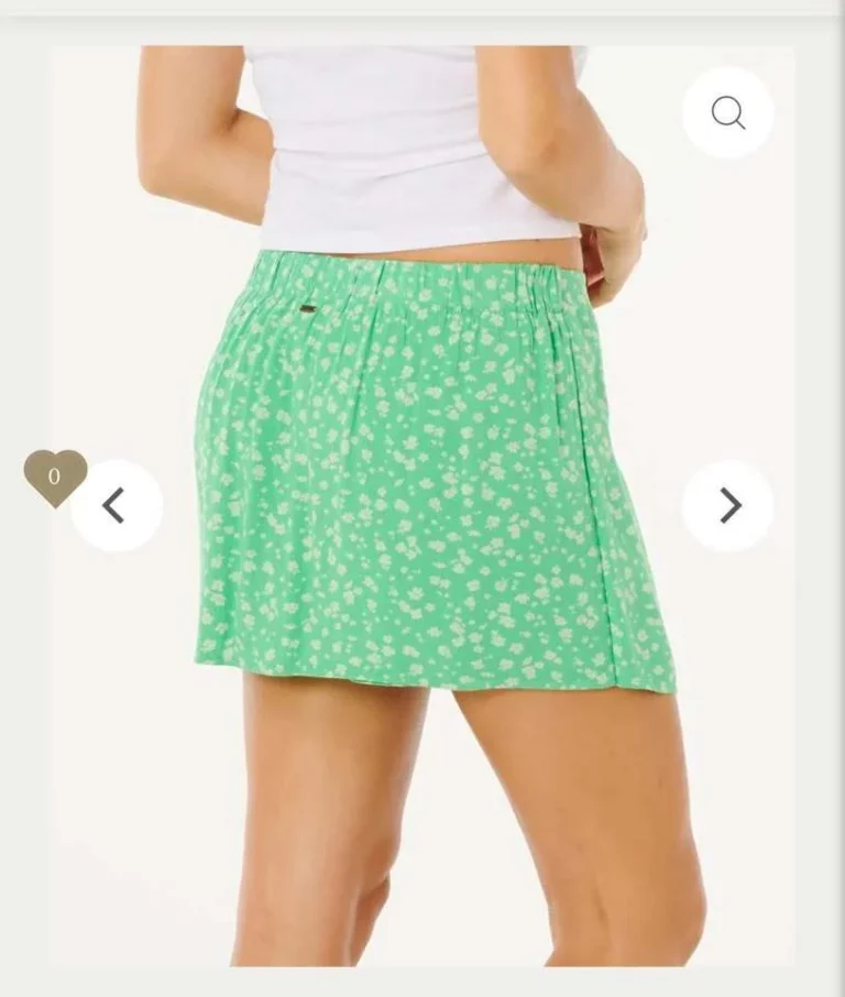 Image for Jupe short verte à fleurs