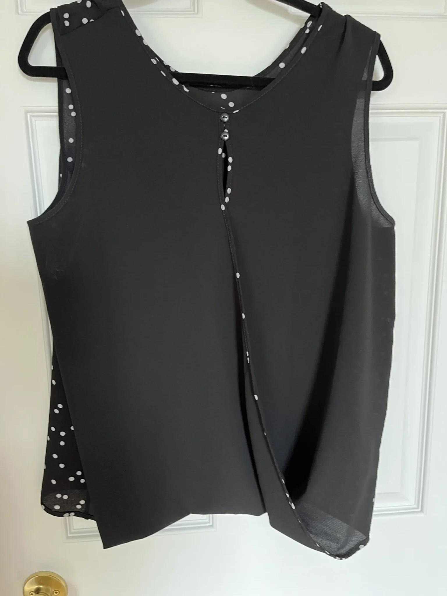 Featured image for Blouse sans manches Kollontai