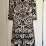 Featured thumbnail for Robe Etro blanche et noir à motifs taille 44IT soit un L