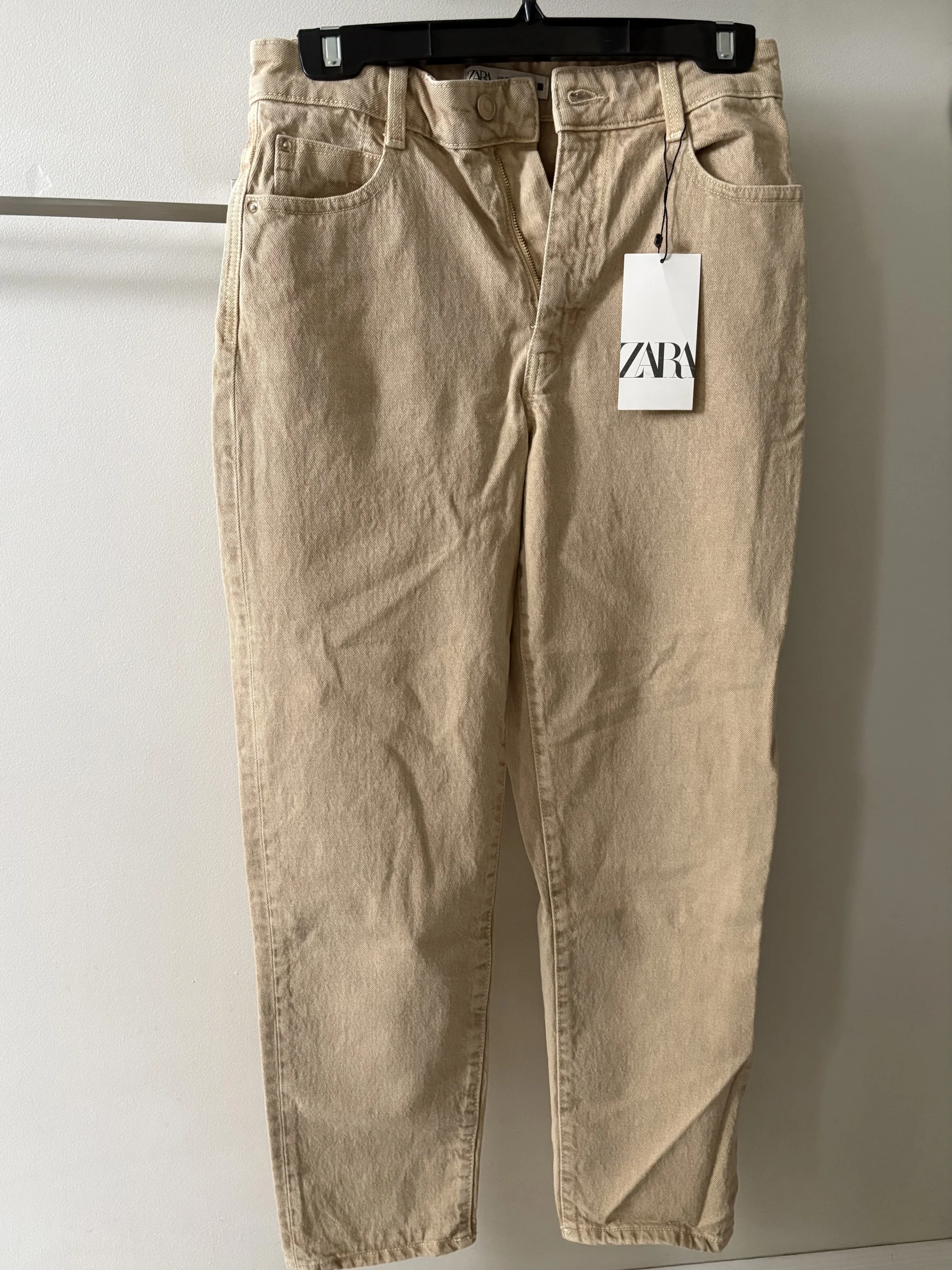 Jeans beige momfit Zara seconde main