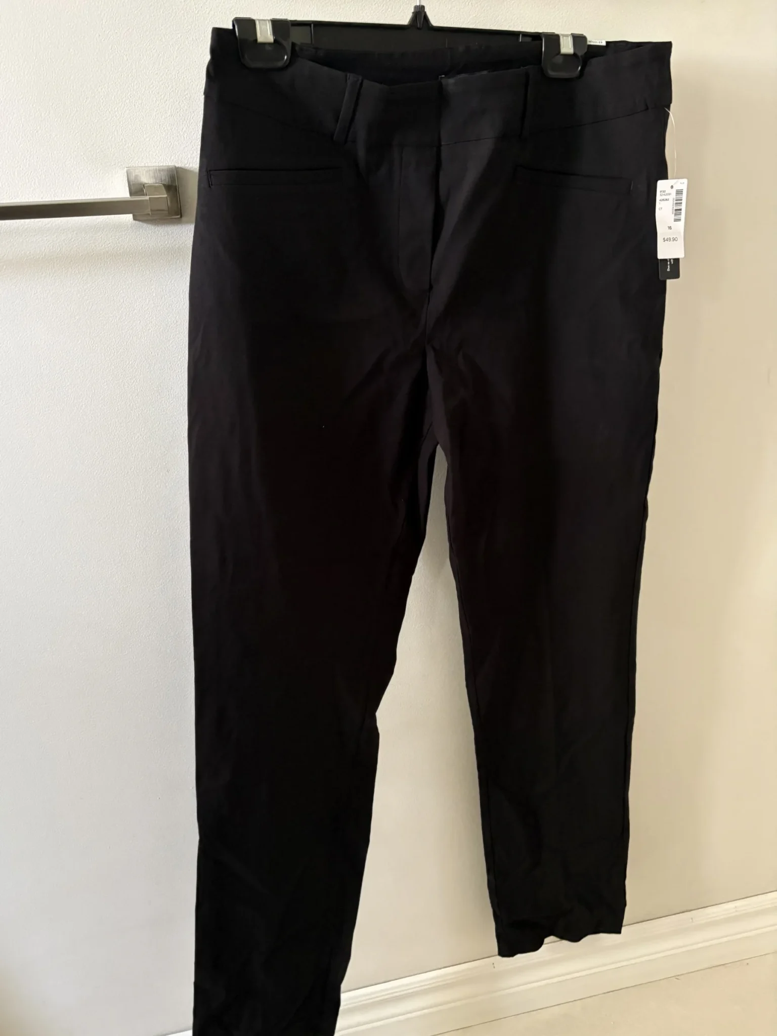 Featured image for Pantalon propre noir femme