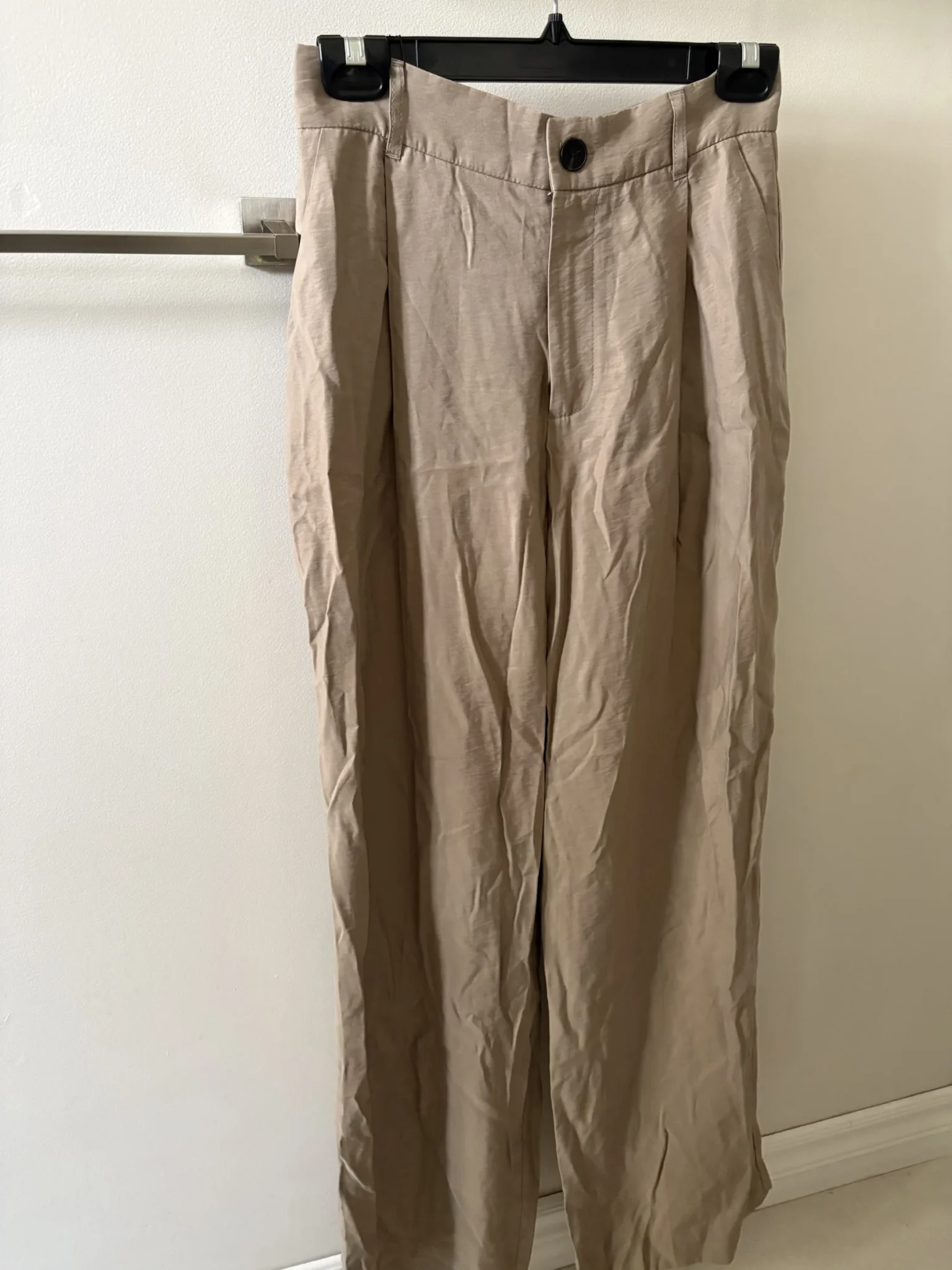 Image for Pantalon fluide propre à pince femme
