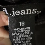 Thumbnail for Pantalon propre à carreaux femme