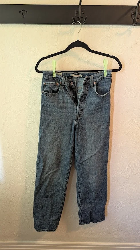 Featured image for Levis Jean