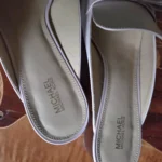 Thumbnail for Superbes Mules roses en cuir Michael Kors