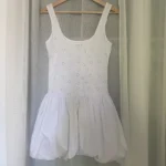 Featured thumbnail for Robe ballon avec broderie anglaise